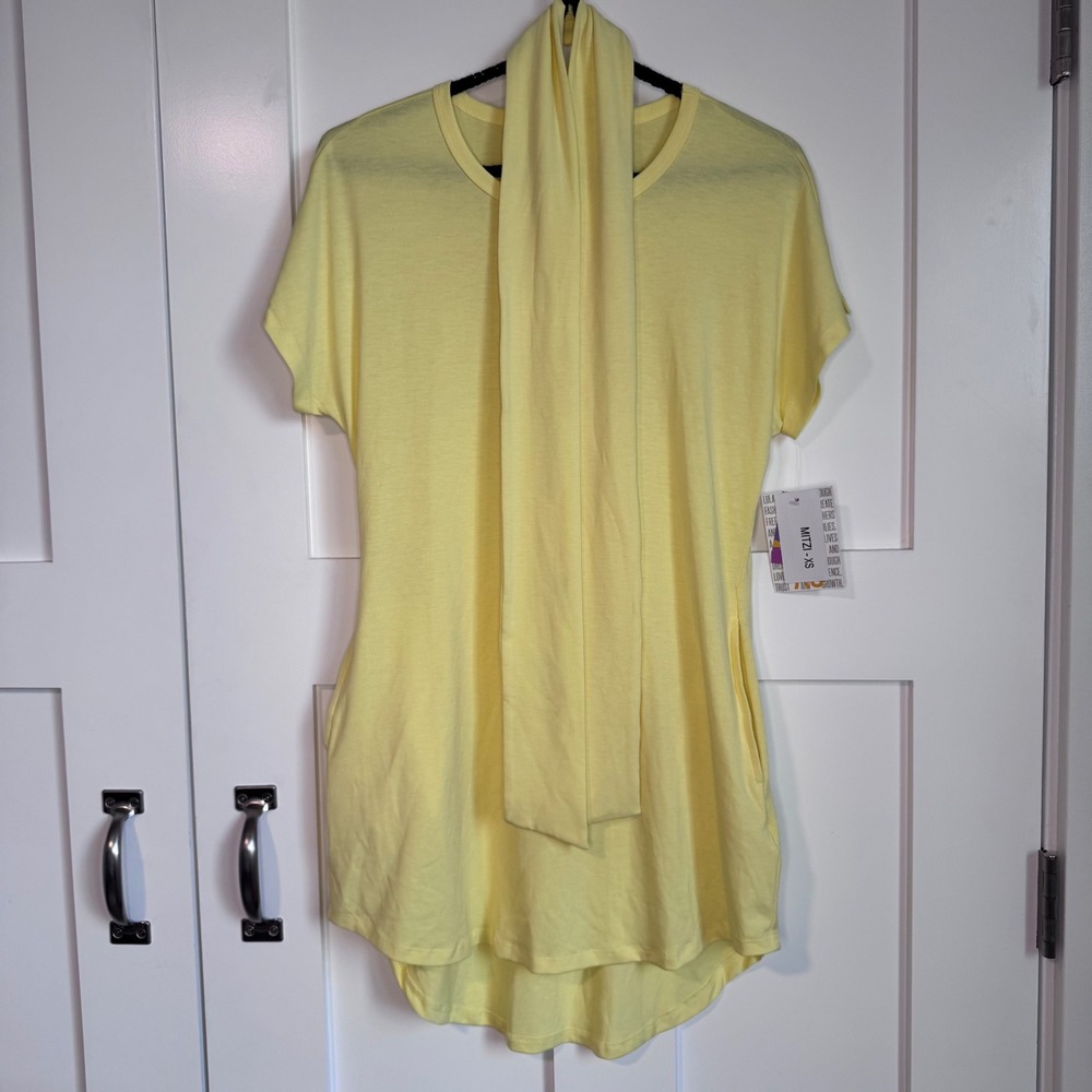 NWT LuLaRoe Mitzi Yellow Tunic with Pockets Size XS Tie Neck Hair Sash Belt New‎